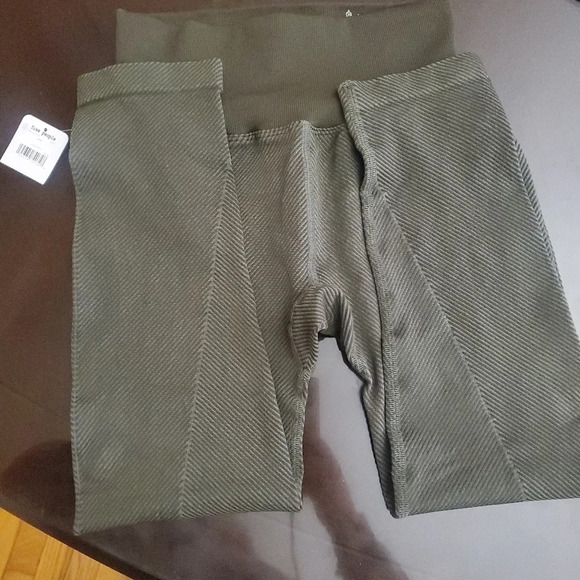 FREE PEOPLE REWIND LEGGINS - Picture 2 of 5